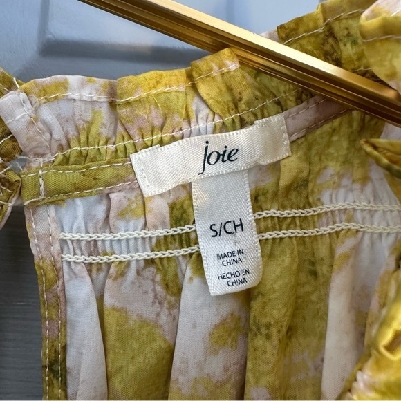 NWT Joie Summer Porcelain Print Sleeveless Smocked Neck Satin Fern Top. Small - Picture 8 of 11